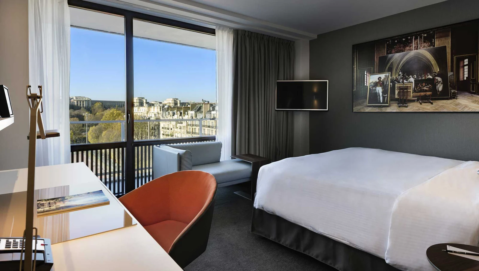 Deluxe Balcony room at Pullman Paris Tour Eiffel